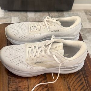 Brooks Cream Athletic Sneakers